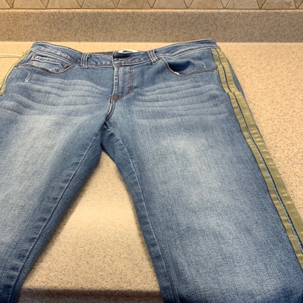Kenzie jeans size 8/29